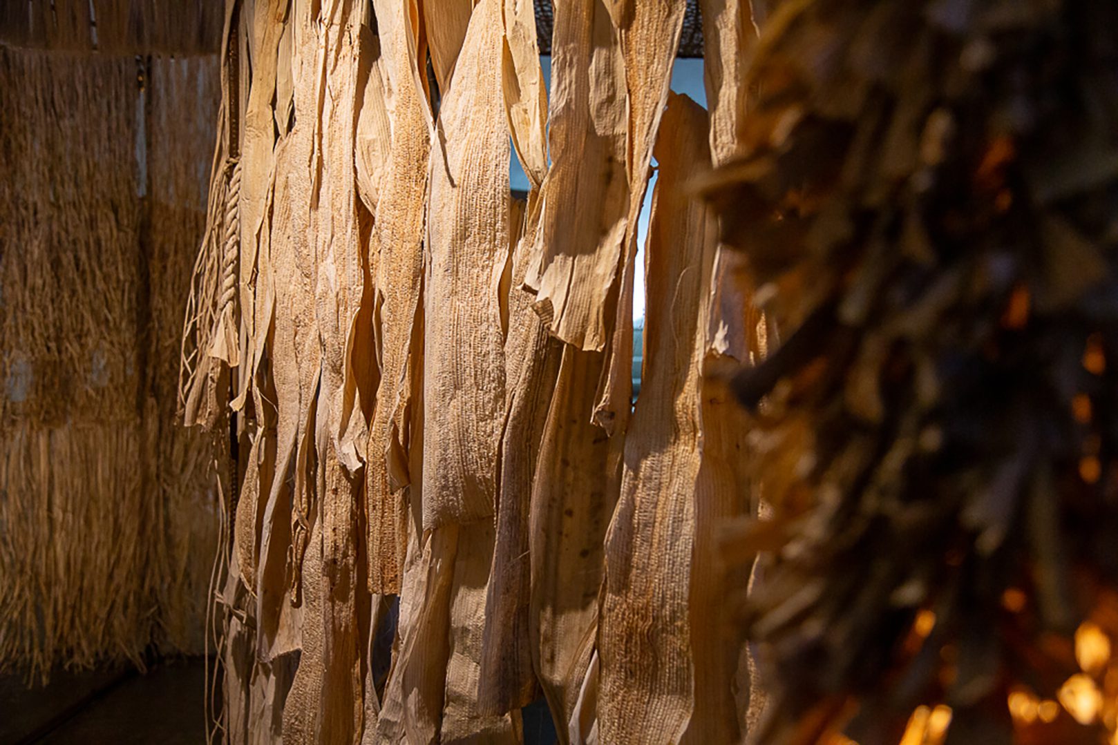 Detalhe do pavilhão A Trama do Tempo, feito de fibras de Banana - Foto André Scarpa