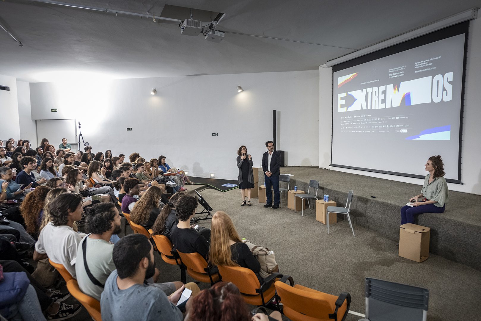 Fórum de Debates da 14ªBIAsp - Foto Peter Hertel